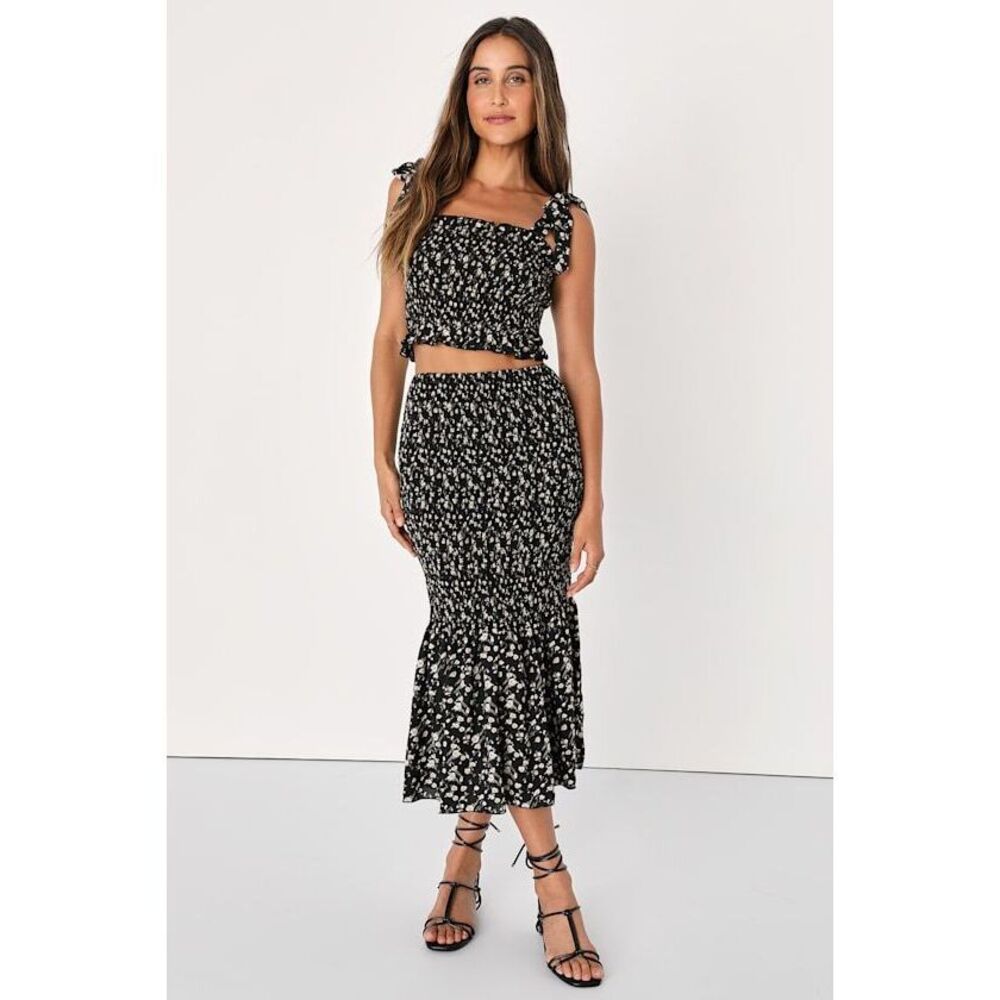 Lulus Major Crush Black Floral Print Smocked Midi Skirt and Top - Size L
